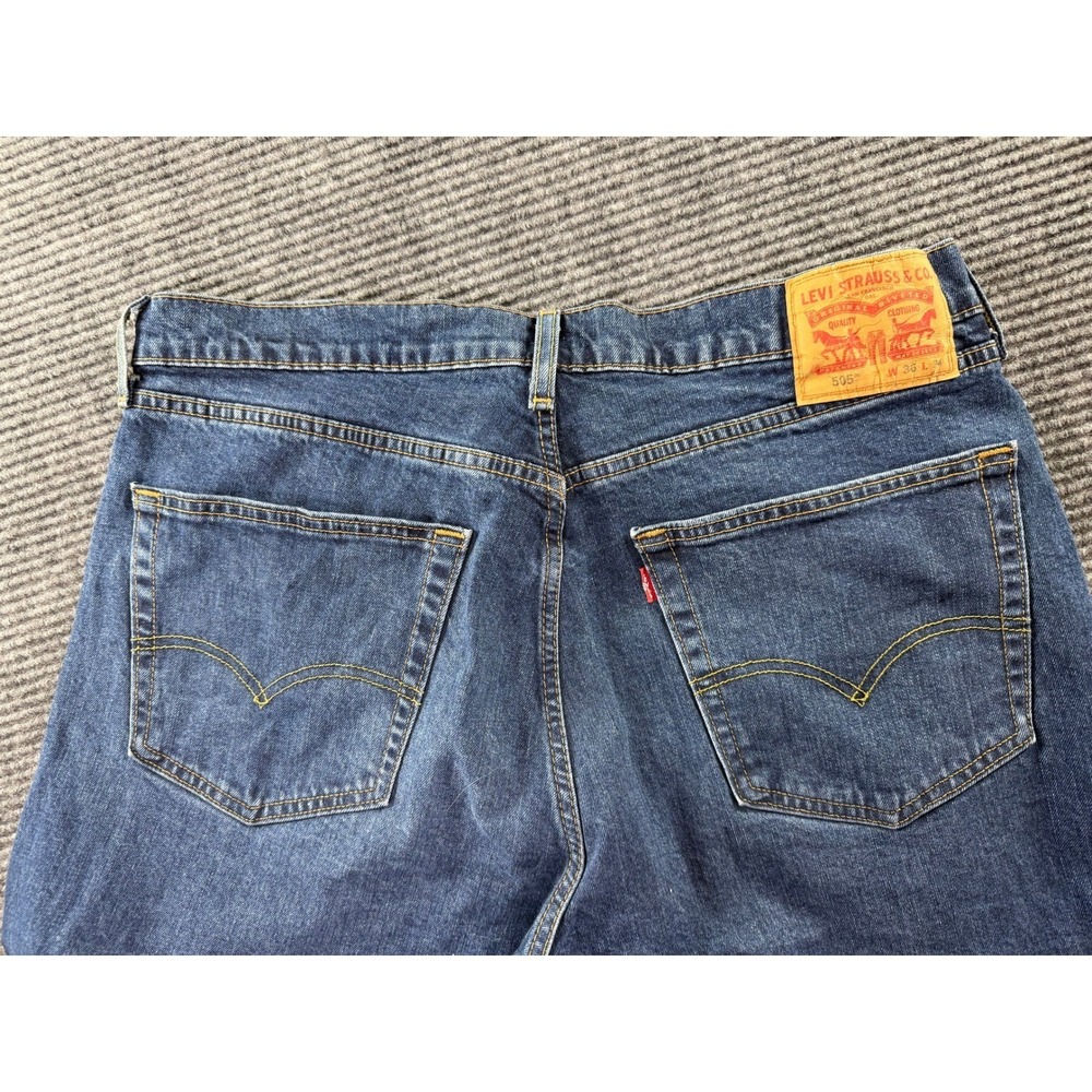 Levi's 505 Regular Fit Straight Leg Jeans Mens 36x34 Medium Wash Blue - Picture 9 of 11
